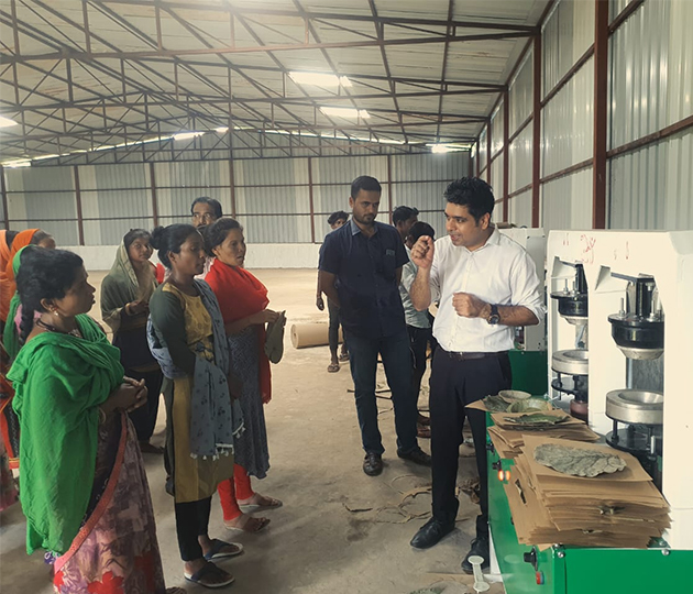 Viraj Greens : biodegradable leaf plates
